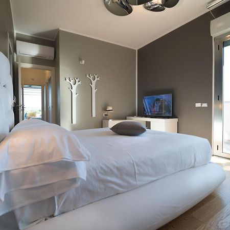 The One Hotel - Designed For Adults - Pet Lovers リッチョーネ エクステリア 写真
